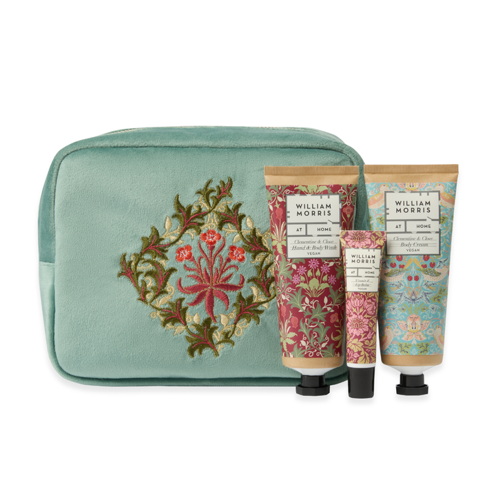The Voyager Lux Travel Bag Set