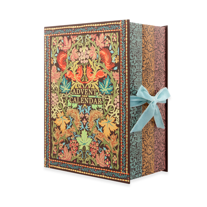 Oak &amp; Willow 24-Day Beauty Advent Calendar