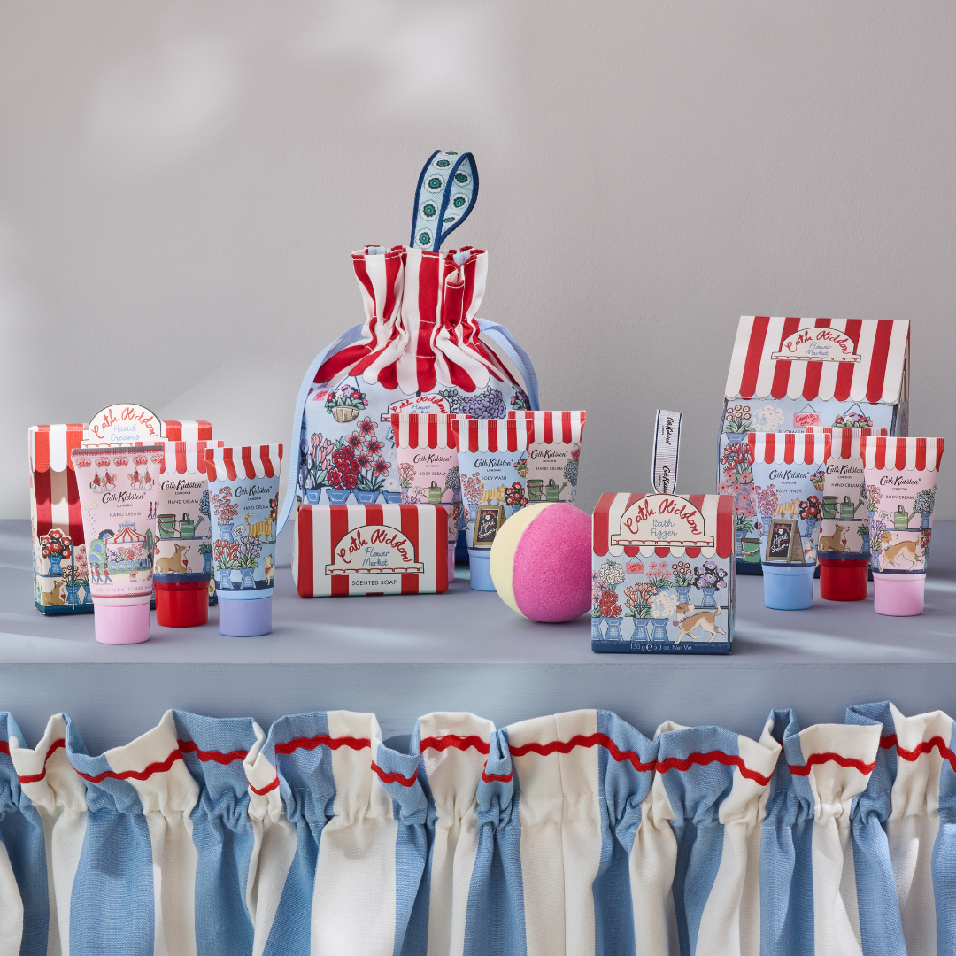 The Flower Market Pouch