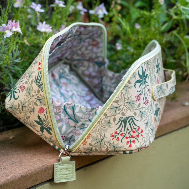 The Voyager Celandine Beauty Storage Bag