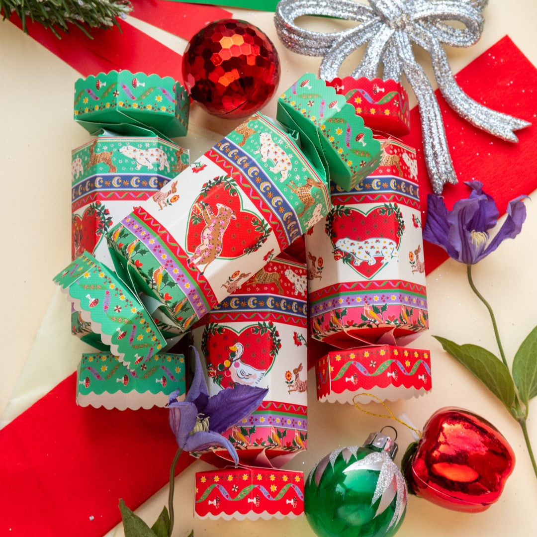 Christmas Legends Set of 4 Christmas Crackers