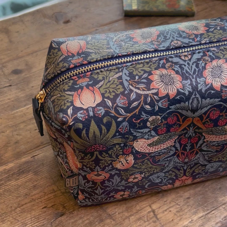 Strawberry clearance thief bag